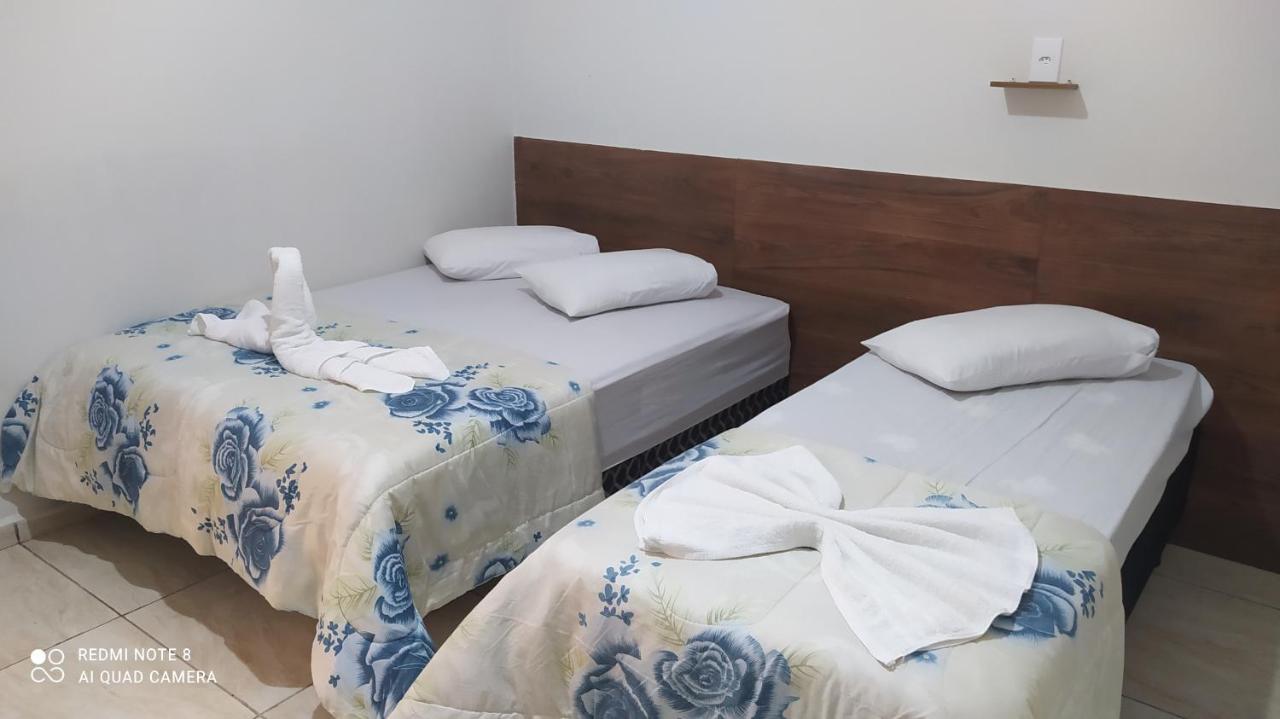 Pousada Quarto Com Tv,Ar,Frigobar,Wifi E Garagem Апаресида Екстериор снимка