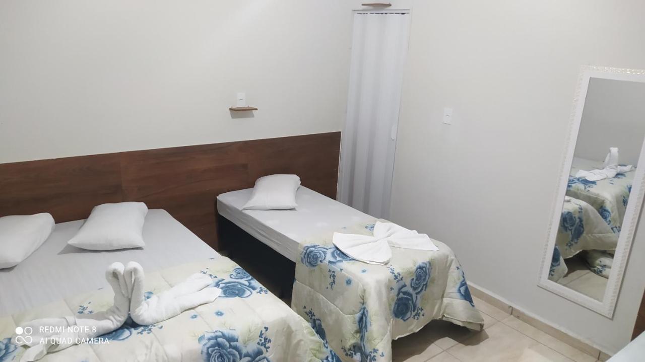 Pousada Quarto Com Tv,Ar,Frigobar,Wifi E Garagem Апаресида Екстериор снимка
