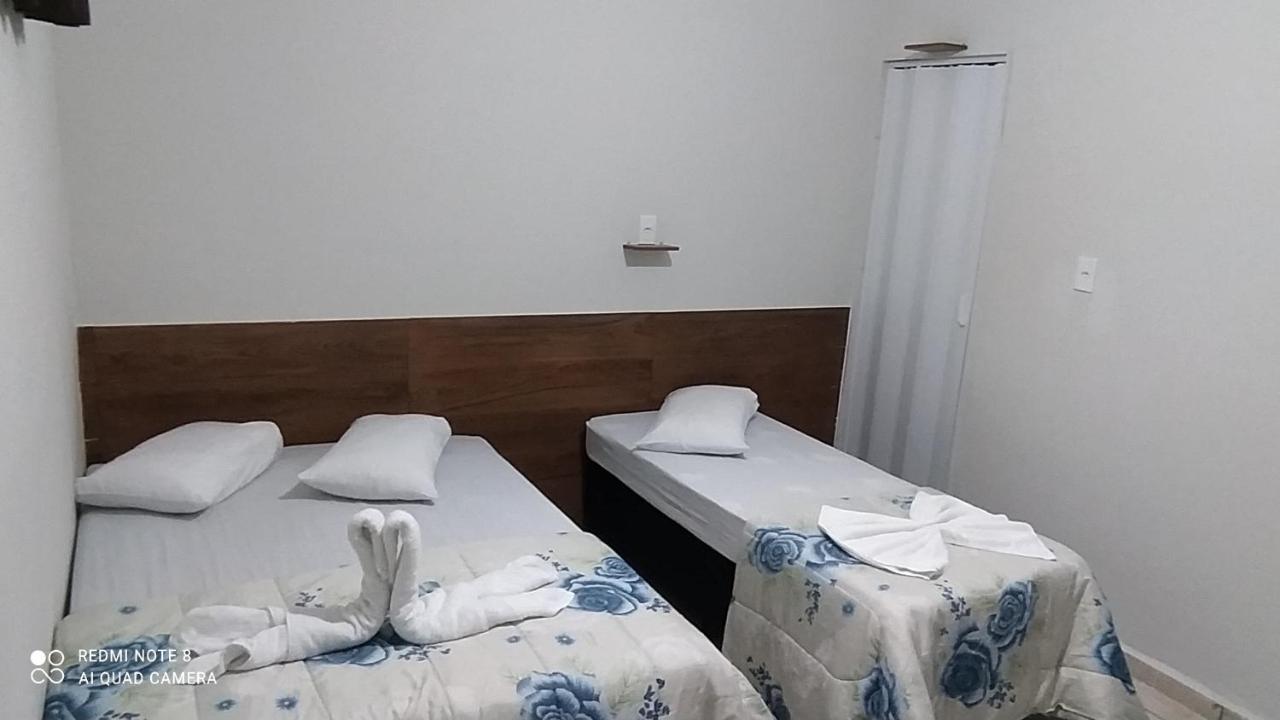 Pousada Quarto Com Tv,Ar,Frigobar,Wifi E Garagem Апаресида Екстериор снимка