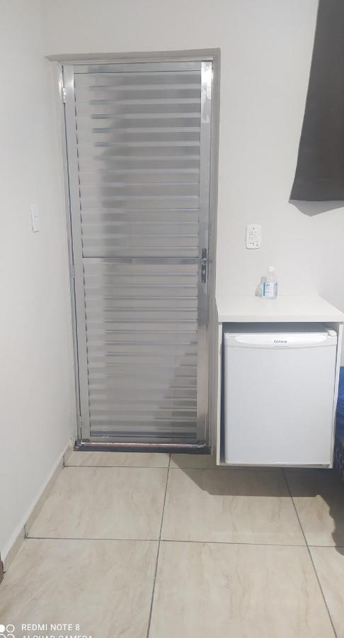 Pousada Quarto Com Tv,Ar,Frigobar,Wifi E Garagem Апаресида Екстериор снимка